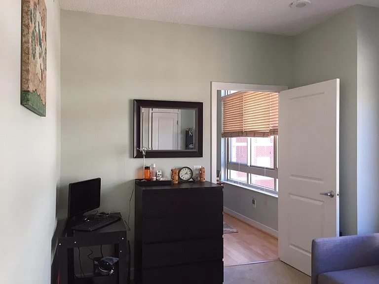 Guest bedroom