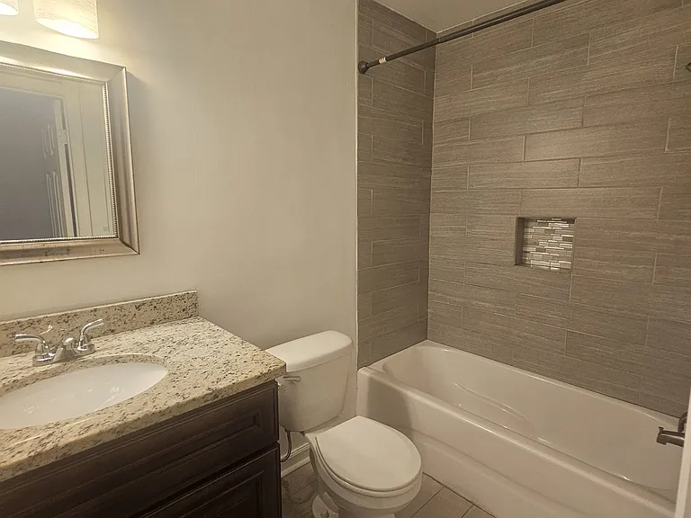 5545 Old Guard Cres — Photo 7