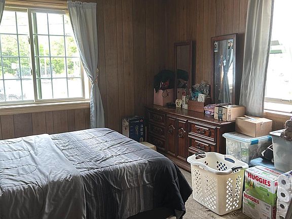 5th image of 21 Stanton Ave
