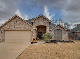 915 Lasso Ln, Mansfield, TX 76063