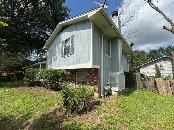 3216 W 22nd Ct, Lawrence, KS 66047