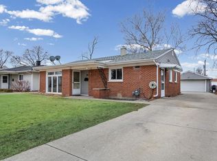 88 W Wayne Pl, Wheeling, IL 60090