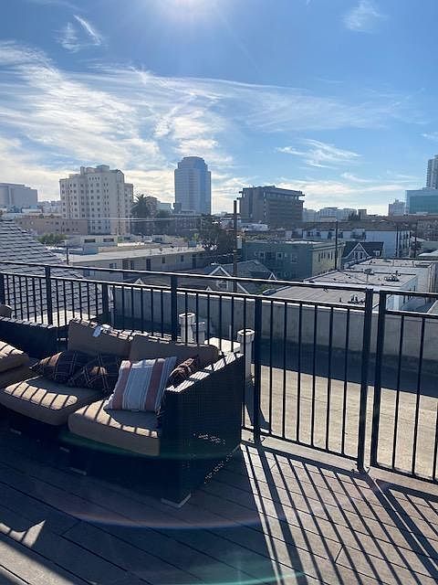 1st image of 440 W 5th St APT 205