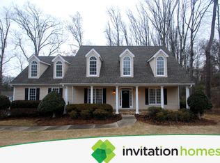 2260 Misty Oaks Dr, Buford, GA 30519