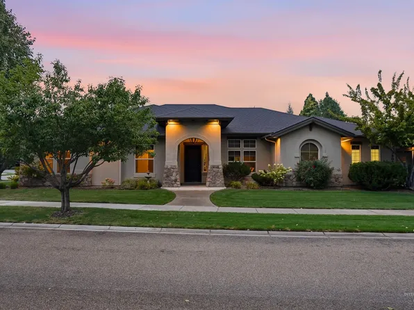 3808 W Magic Spruce Dr, Meridian, ID 83646