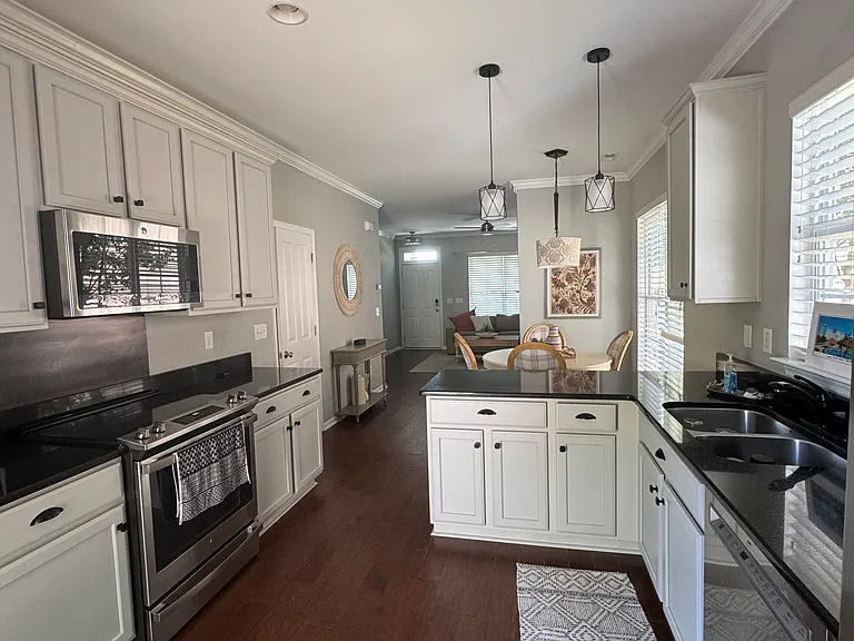7118 Blakeney Greens Blvd — Photo 3