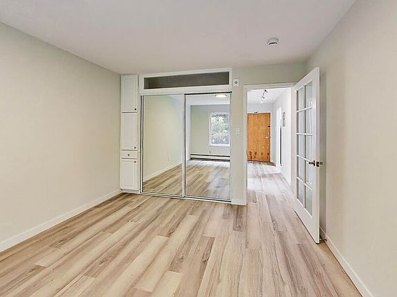 5th image of 1737 Jackson St APT 304