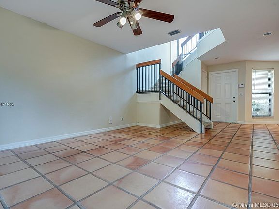 4th image of 3439 Laurel Oaks Ln #605