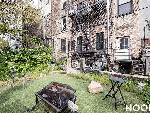 2nd image of 309 Palmetto St #1L