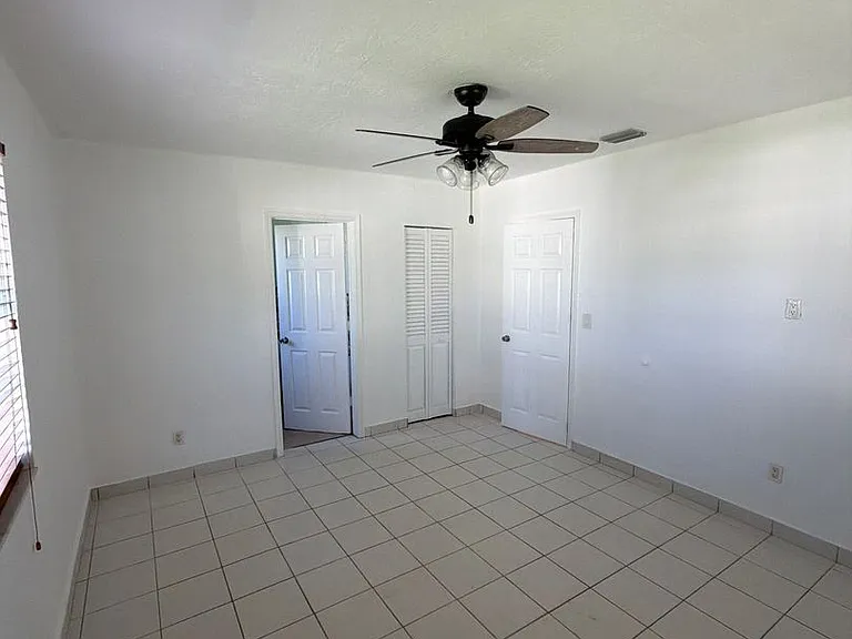 2990-2980 NW 28th St #&-2735-2727 — Photo 7