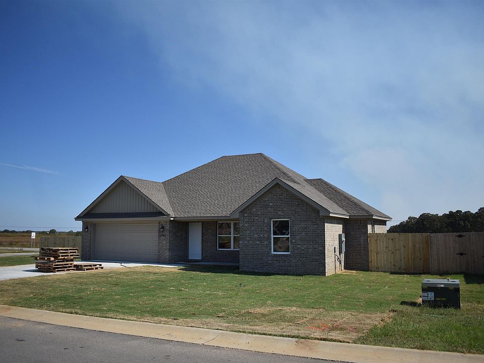 2nd image of 1704 Waycross Dr