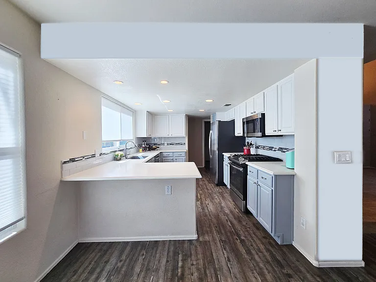 3935 E Rockwood Dr — Photo 4