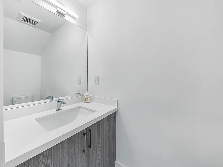 3142 Carter St — Photo 28