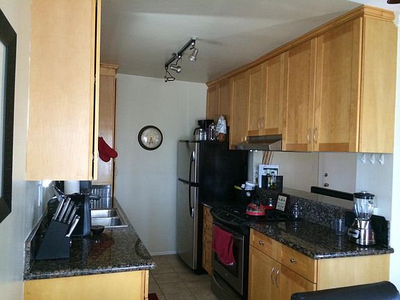 5th image of 1302 Ocean Park Blvd