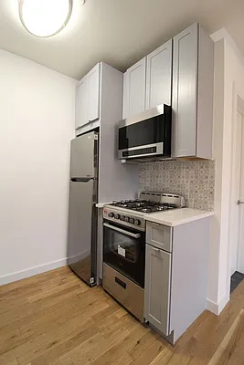 Rented by Bruma Realty LLC | media 44