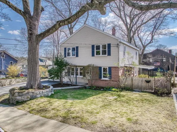 62 Upton Rd, Waltham, MA 02452