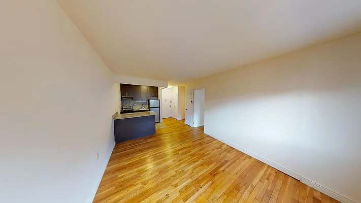 Rented by AZ REALTY NYC LLC | media 19