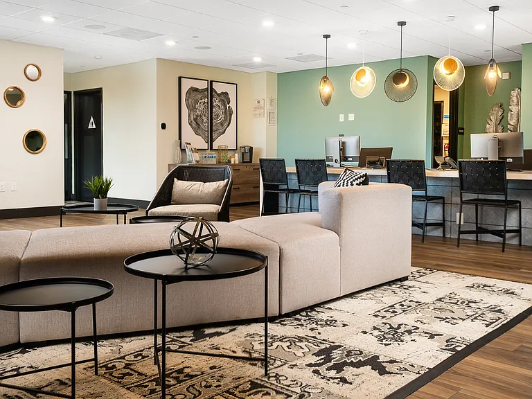 Los Alamitos Luxury Apartments — Photo 5