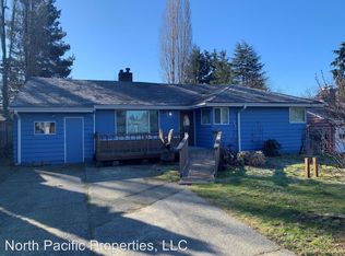 821 NE 152nd St, Seattle, WA 98155