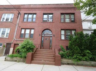 452 Avenue E, BAYONNE, NJ 07002