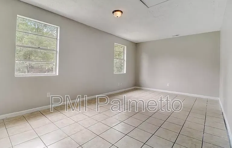 329 Saddlefield Rd — Photo 6