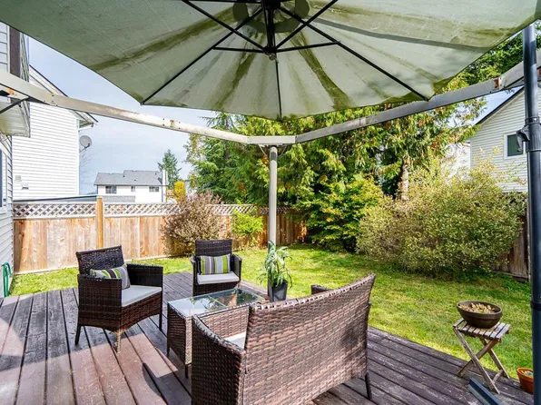 15478 90th Ave, Surrey, BC V3R 9J4