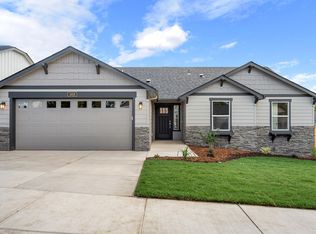 3018 Sky Lakes Dr, Medford, OR 97504