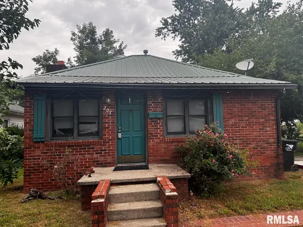 207 W 19th St, Metropolis, IL 62960
