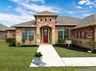 15610 Fox Ln, Selma, TX 78154