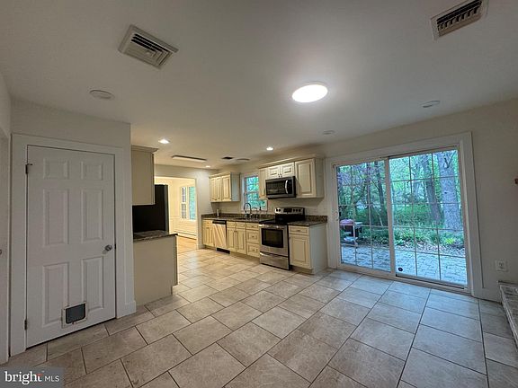 5th image of 473 Linville Rd