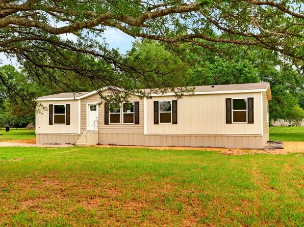 12 Karly Dr, Carriere, MS 39426
