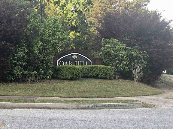 2nd image of 55 Oak Hill Dr