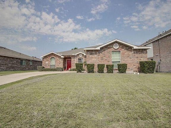 2nd image of 210 Angelina Dr