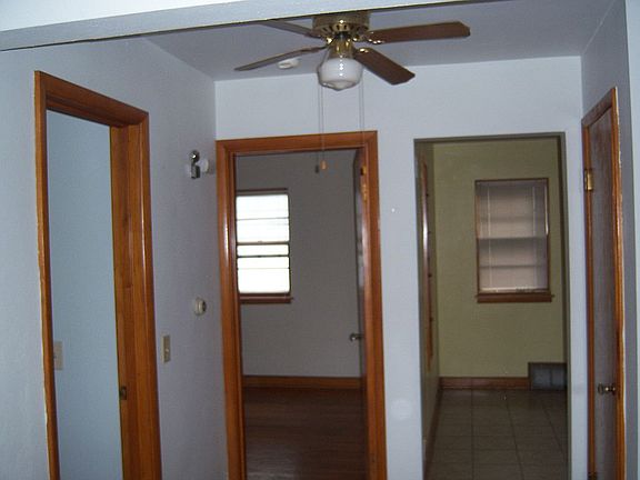 5th image of 503 Marquette Ave