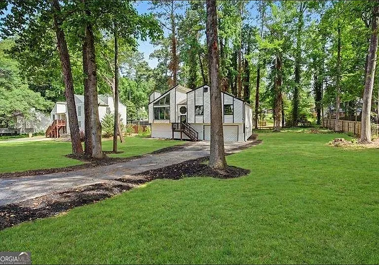 1781 Jody Dr NE — Photo 3