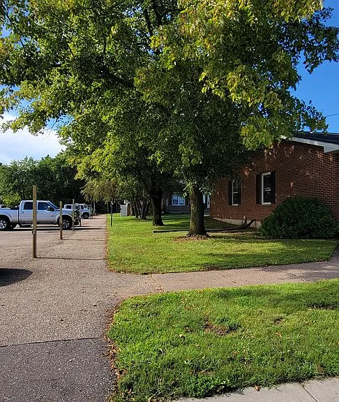 1106 & 1110 Charlotte St — Photo 11