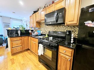 61 Joy St #11, Boston, MA 02114