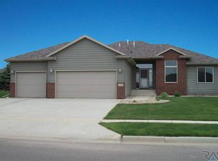 2600 E Kensington St, Sioux Falls, SD 57108