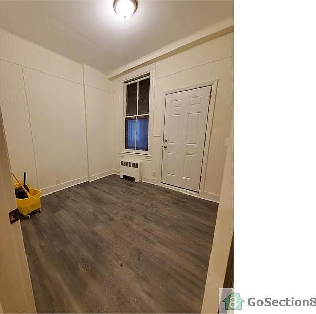 2nd image of 139 Oliver Ave