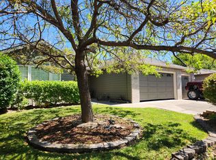 900 Mendolia Way, Central Pt, OR 97502