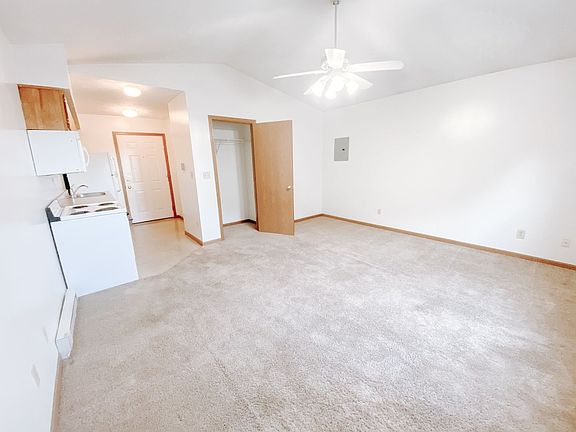 4th image of 230 S Grant St #10