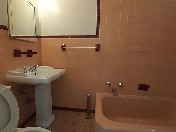 4th image of 30-77 43rd St #1