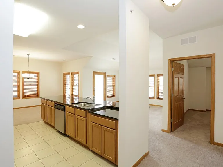 Dodson Place Residential — Photo 8