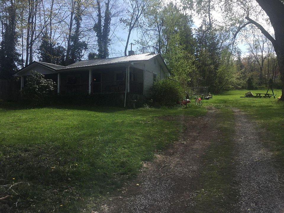 1st image of 45 Smokey Crest Dr
