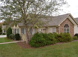 909 Eagle Rd, Greensboro, NC 27407