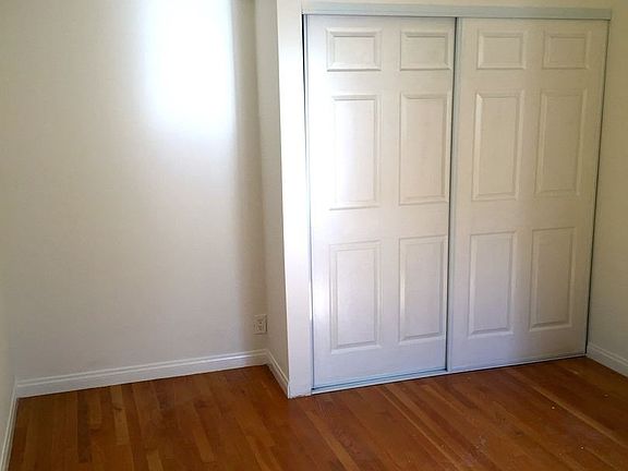 4th image of 3916 Kentucky Dr APT 6