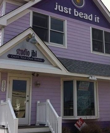 2nd image of 1305 Long Beach Blvd
