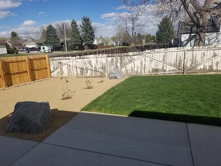 2058 Sumac St — Photo 46