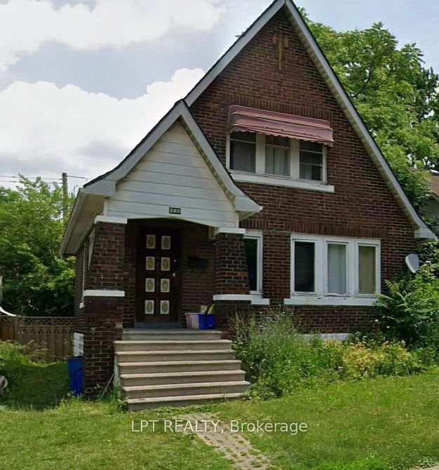 1st image of 916 Felix Ave
