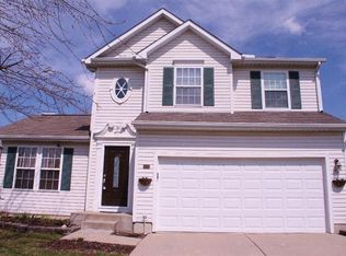 2407 Featherston Dr, Miamisburg, OH 45342